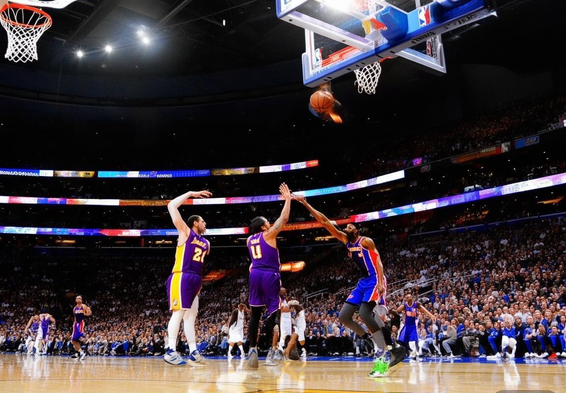 2016年NBA经典对决：湖人活塞巅峰之战回顾